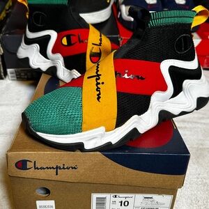 Champion Red and Green Athletic Sneaker Size 10 Men